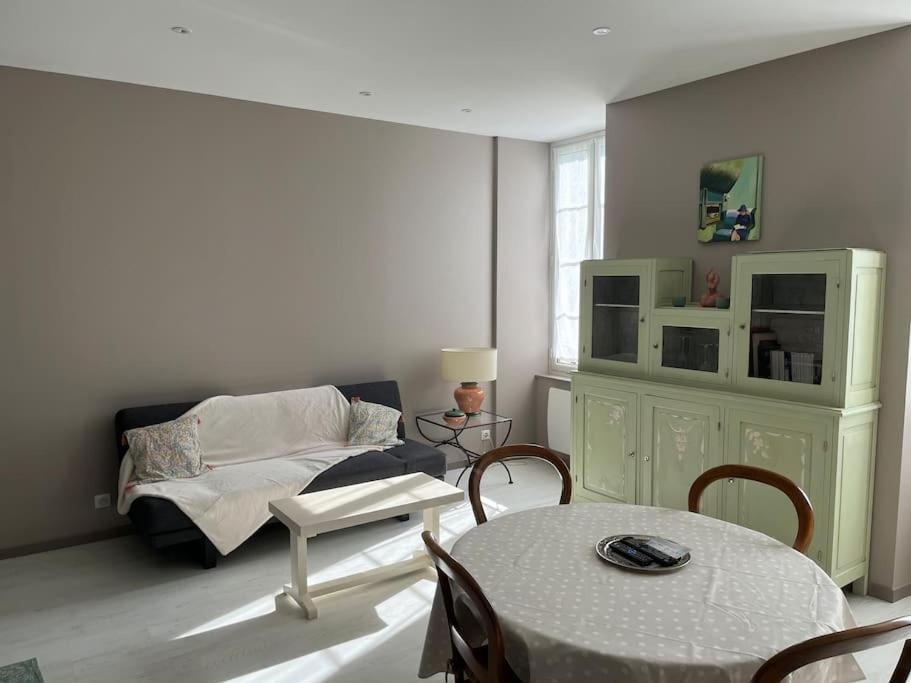 Superbe Appartement Plein Centre Millau Bagian luar foto