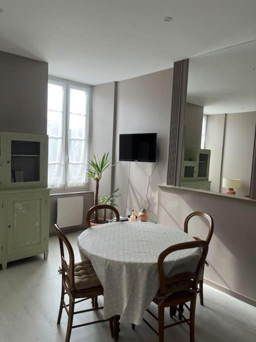 Superbe Appartement Plein Centre Millau Bagian luar foto